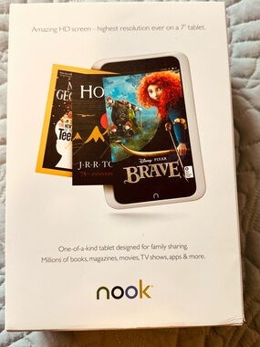 Nook 7" Tablet by Nook - White Front with Black Screen